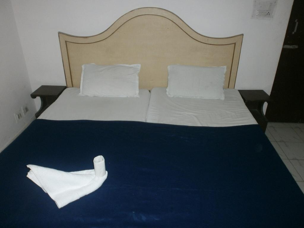 Hotel Safari Agra  Zimmer foto