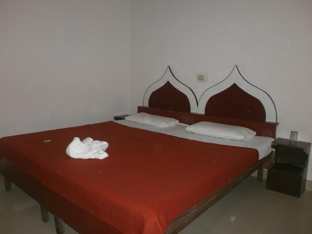 Hotel Safari Agra  Zimmer foto